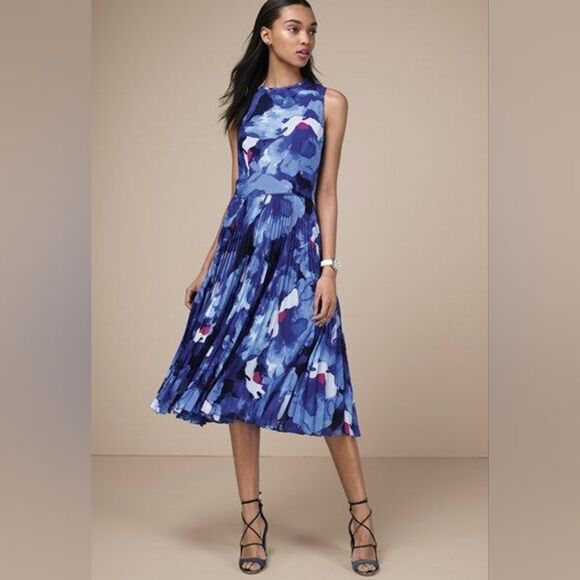 Maggy London Dresses & Skirts - Maggy London Pleated Chifon Midi Dress Blue Marble Print Size 8